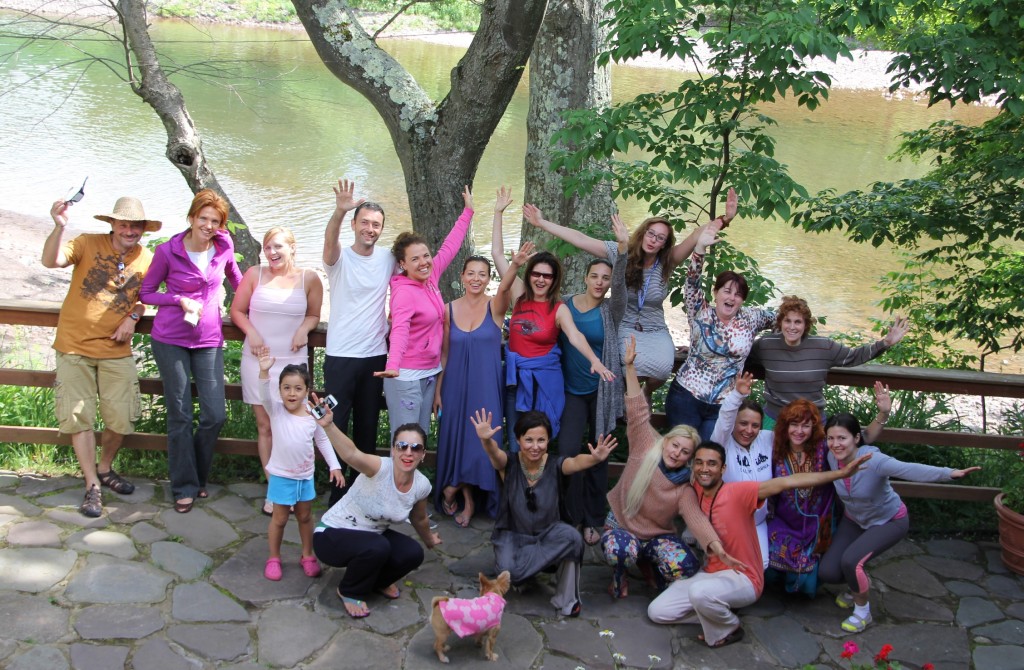 Primordia-Voice-and-Osho-Dynamic-Retreat-Hunter-NY-2014-Group-picture (7)